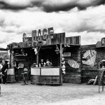 Madneom-Espace Vip Hellfest 2016- décor garage