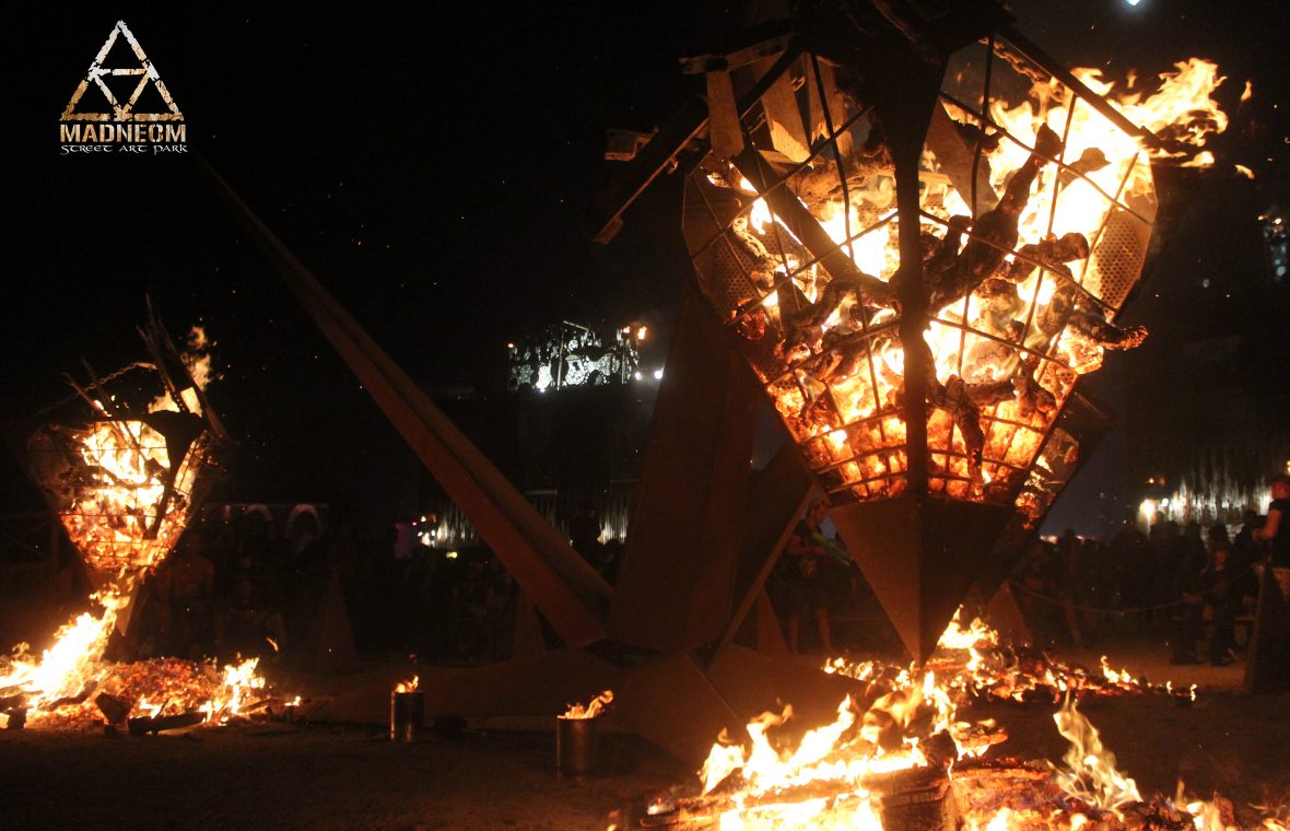 MADNEOM pyramide de feu madneom hellfest 2018